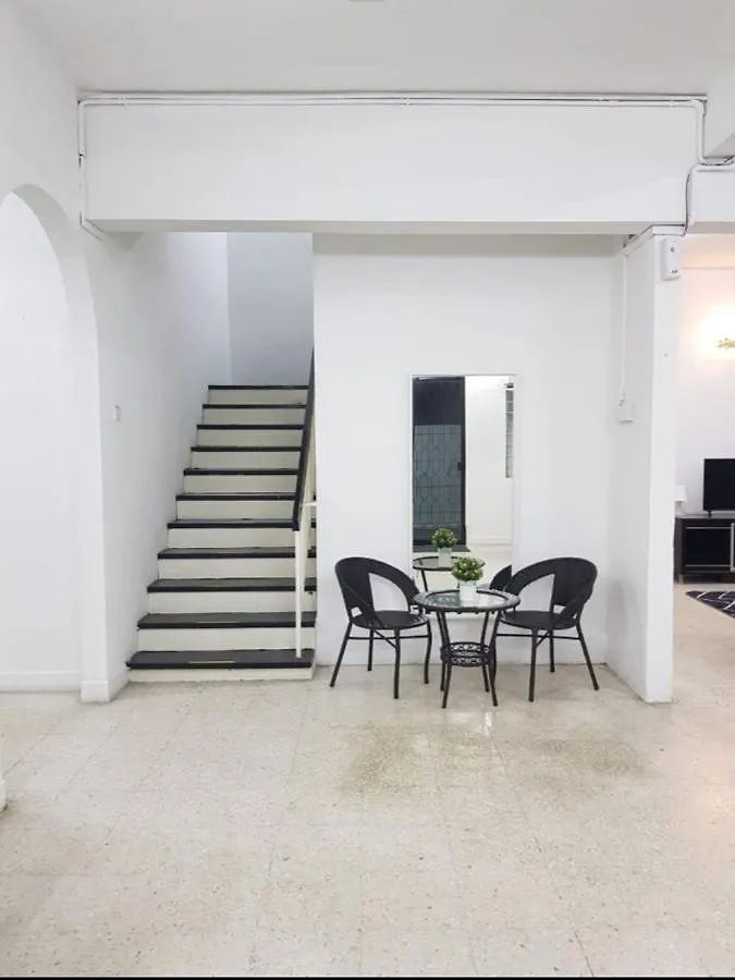 Amilite Villa Гелугор 0*,  Малайзия